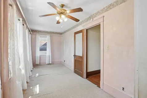 516 W 11th Street Cedar Falls IA 50613