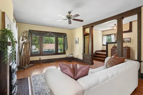 516 W 11th Street Cedar Falls IA 50613