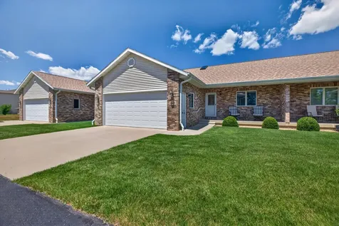 2453 Edgemont Avenue Waterloo IA 50702