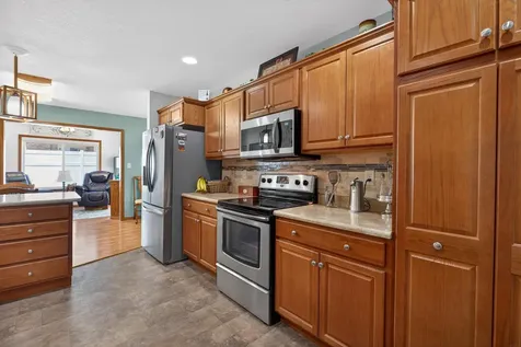 2453 Edgemont Avenue Waterloo IA 50702