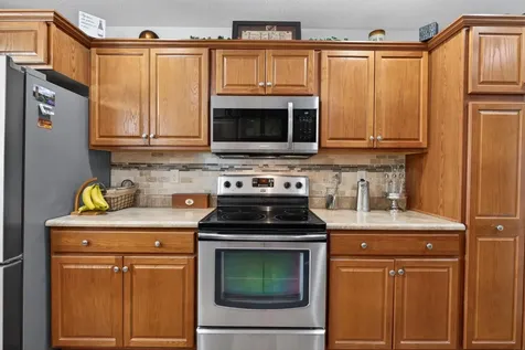 2453 Edgemont Avenue Waterloo IA 50702