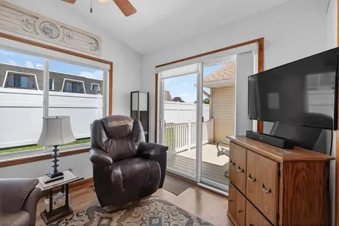 2453 Edgemont Avenue Waterloo IA 50702
