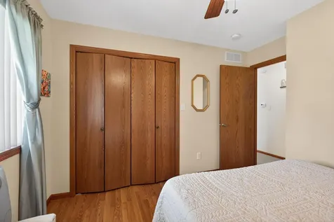 2453 Edgemont Avenue Waterloo IA 50702