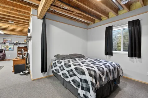 2453 Edgemont Avenue Waterloo IA 50702