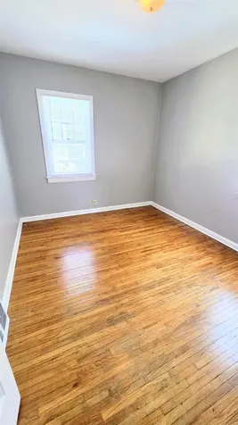 657 Dawson Waterloo IA 50703
