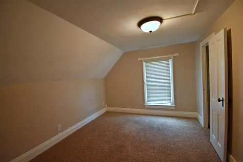 305 Hawley Street Jesup IA 50648