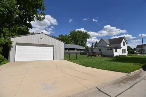 305 Hawley Street Jesup IA 50648
