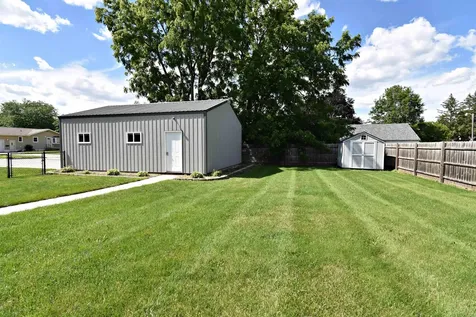 305 Hawley Street Jesup IA 50648