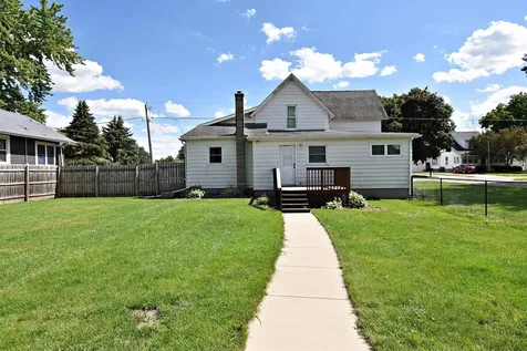 305 Hawley Street Jesup IA 50648