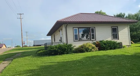 207 N West Street Monona IA 52159