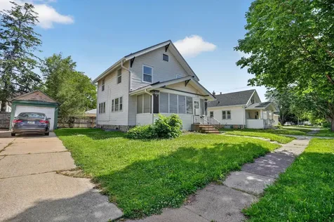 110 E 15th Street Cedar Falls IA 50613