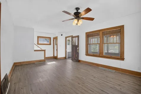 110 E 15th Street Cedar Falls IA 50613