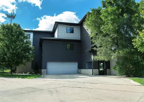 221 E 5th Street Cedar Falls IA 50613