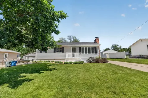 227 Spieker Road Waterloo IA 50701
