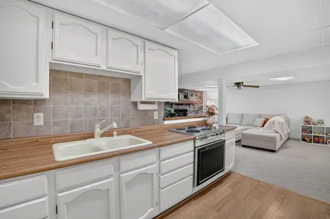 227 Spieker Road Waterloo IA 50701