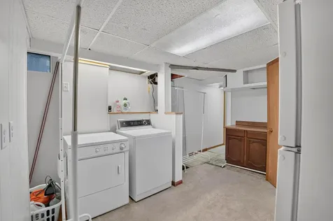 227 Spieker Road Waterloo IA 50701