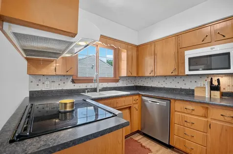 227 Spieker Road Waterloo IA 50701