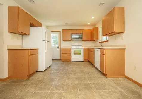 620 SW 2nd Avenue Waverly IA 50677