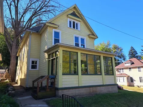 2071 N Main Street Dubuque IA 52001