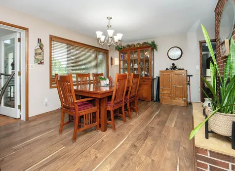 113 16th Street SW Waverly IA 50677