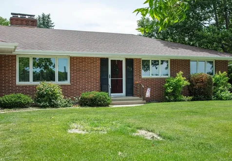 113 16th Street SW Waverly IA 50677