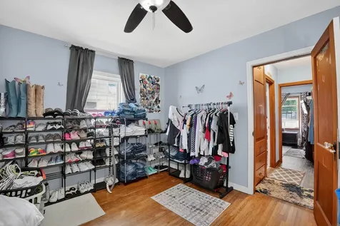 2211 W 3rd Street Waterloo IA 50701