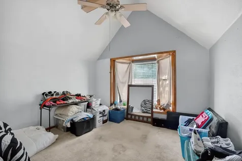 2211 W 3rd Street Waterloo IA 50701