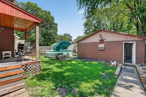 2211 W 3rd Street Waterloo IA 50701