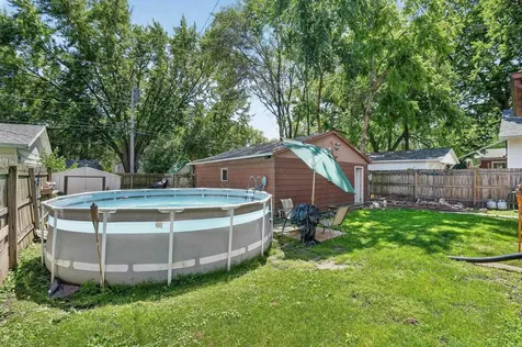 2211 W 3rd Street Waterloo IA 50701
