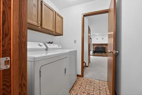 1925 Wembley Road Waterloo IA 50701