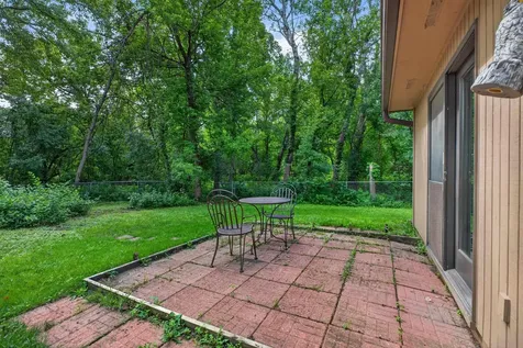 1925 Wembley Road Waterloo IA 50701