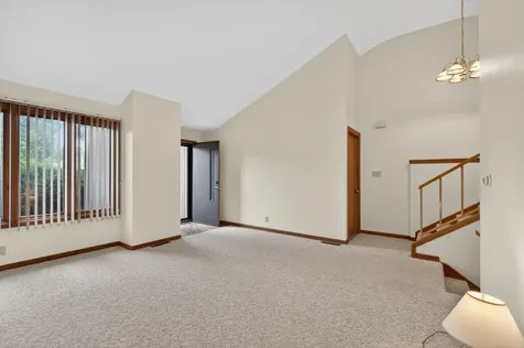 1925 Wembley Road Waterloo IA 50701