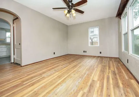 523 Archer Avenue Waterloo IA 50703