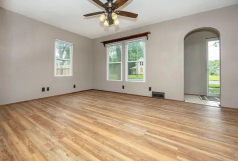 523 Archer Avenue Waterloo IA 50703