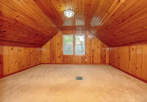523 Archer Avenue Waterloo IA 50703