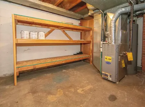523 Archer Avenue Waterloo IA 50703