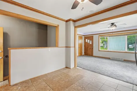 1781 Flower Street Waterloo IA 50701
