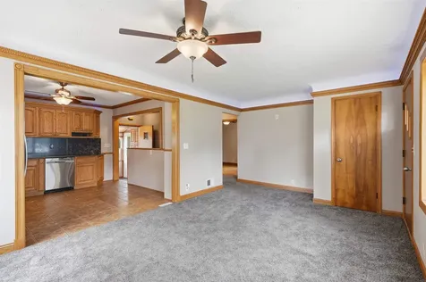 1781 Flower Street Waterloo IA 50701