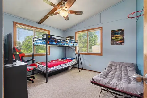 6160 W Mt. Vernon Road Cedar Falls IA 50613