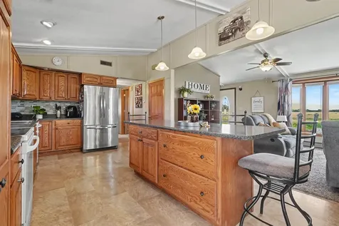 6160 W Mt. Vernon Road Cedar Falls IA 50613