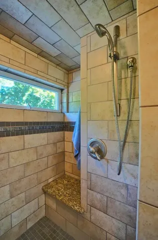 765 Prospect Boulevard Waterloo IA 50701