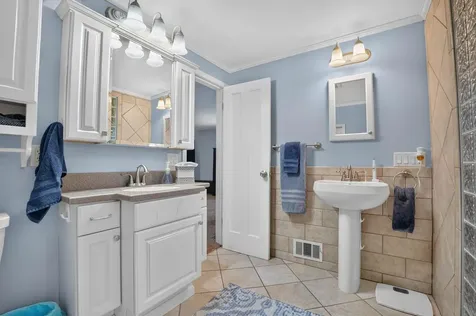 765 Prospect Boulevard Waterloo IA 50701