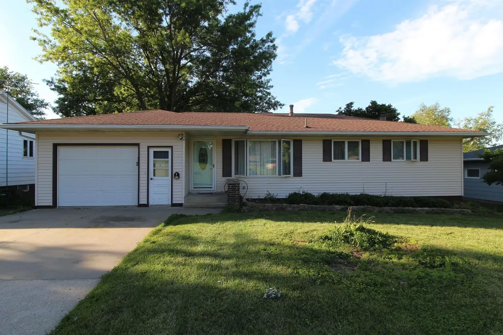 802 6th Street Traer IA 50675