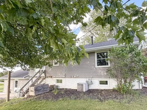 705 6th Street Union IA 50258