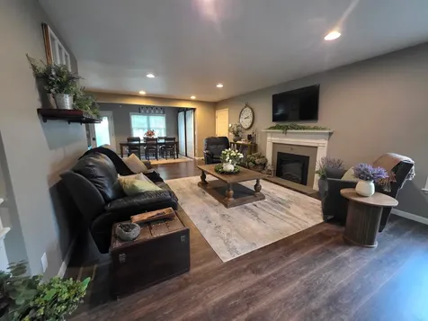 311 3rd Avenue SW Independence IA 50644