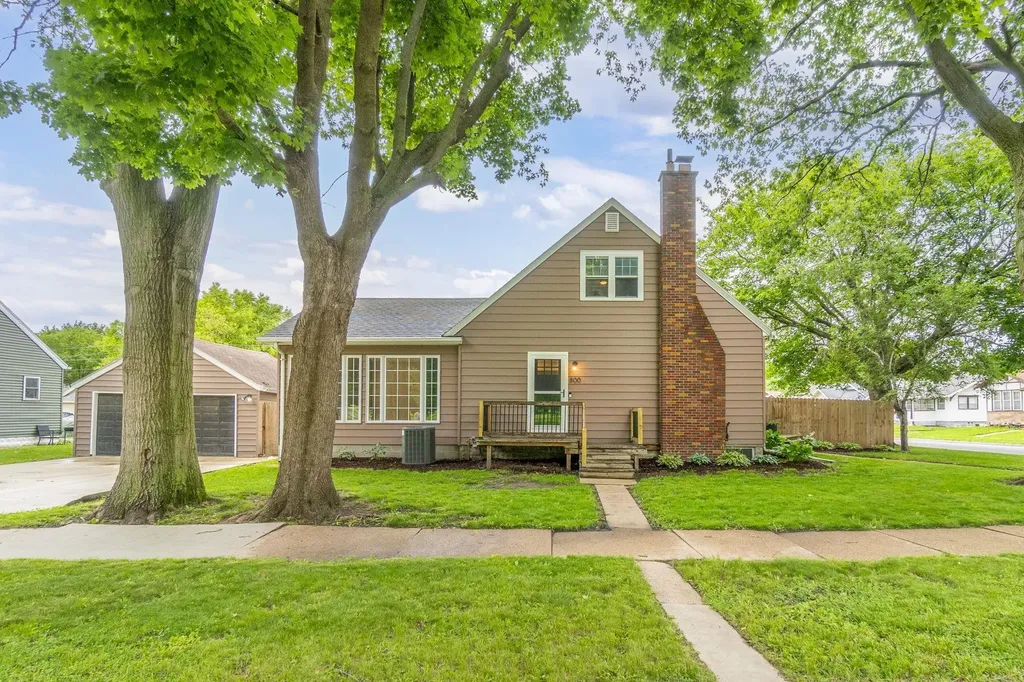 800 Campbell Avenue Waterloo IA 50701