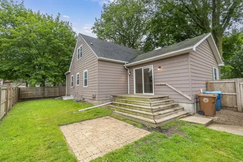800 Campbell Avenue Waterloo IA 50701