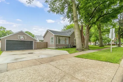 800 Campbell Avenue Waterloo IA 50701