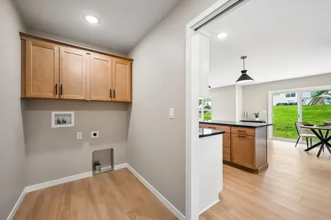 104 5th Avenue Court Coggon IA 52218