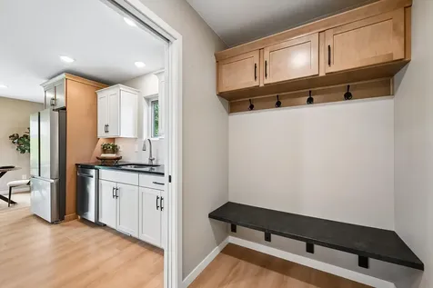 104 5th Avenue Court Coggon IA 52218